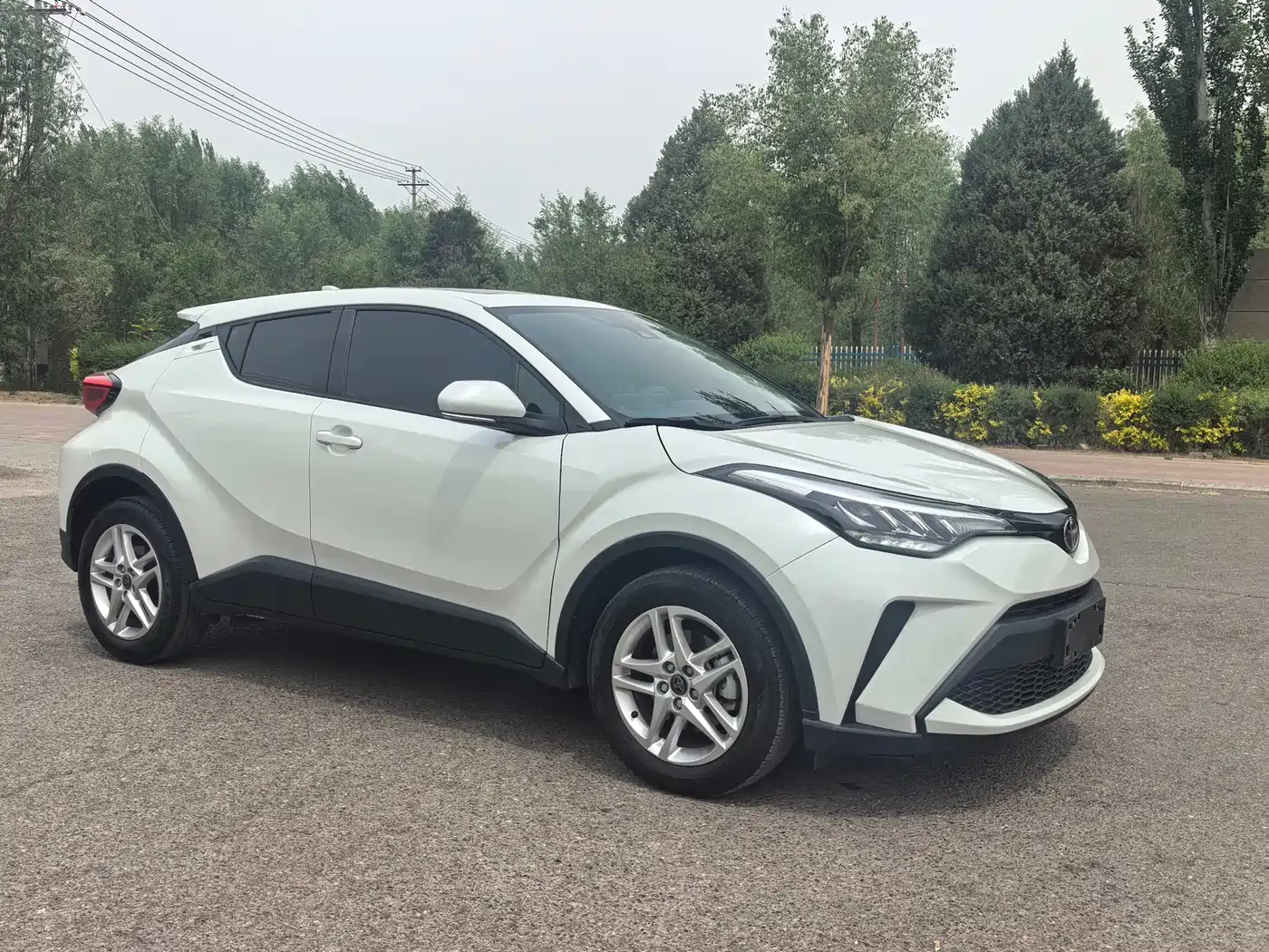 Toyota C-HR 2023 Model 2.0L Comfort Edition фото 3