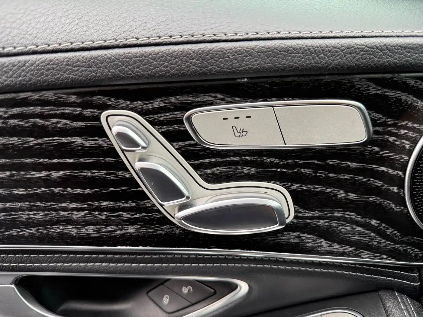 Mercedes-Benz C-Class 2015 C 200 L Sport фото 15