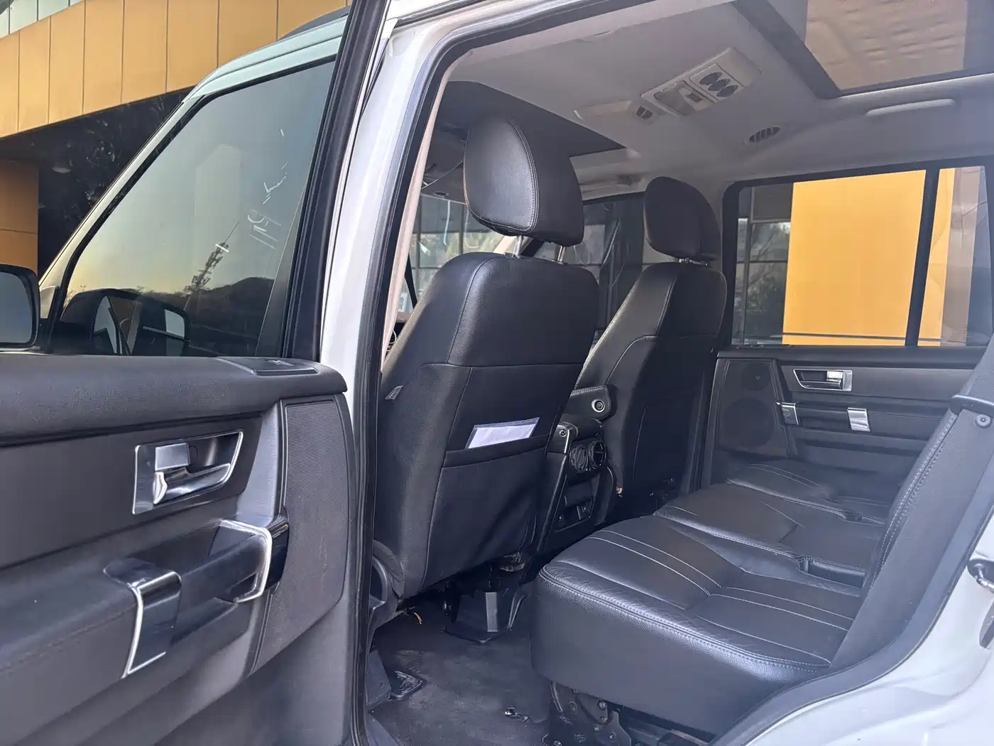 Land Rover Discovery 2013 3.0 SDV6 HSE Diesel фото 12