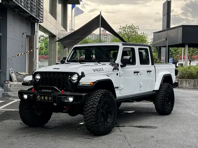  Jeep Gladiator 2023 3.6L Overland