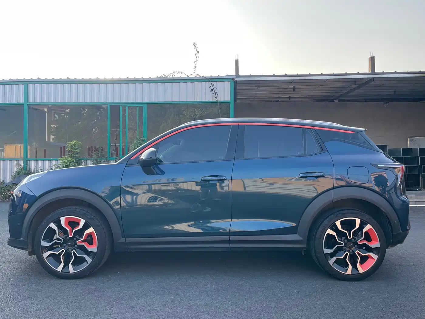 Lynk & Co 06 2020 1.5T Halo фото 4