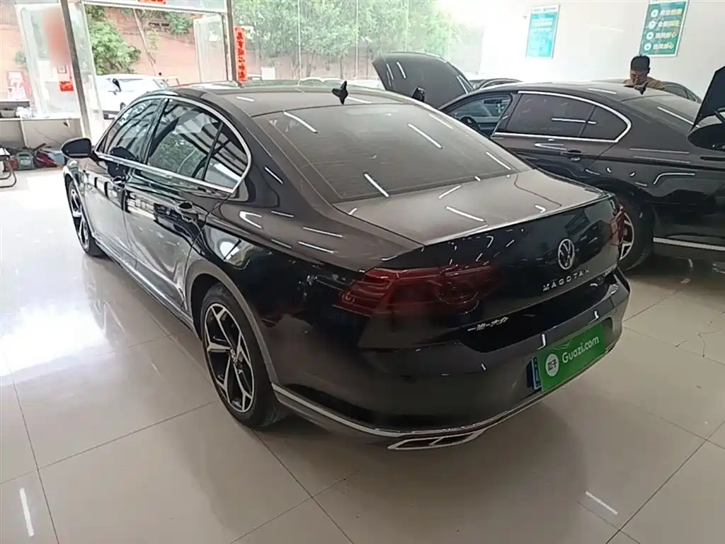 Volkswagen Magotan 2023 Model 2 Million Commemorative Edition 330TSI DSG Luxury фото 5