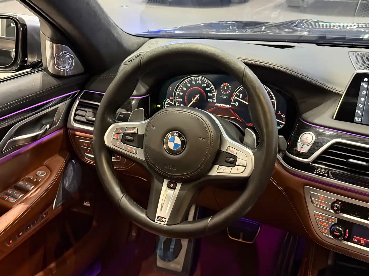 BMW 7 Series 2017 M760Li xDrive Excellence Luxury фото 10