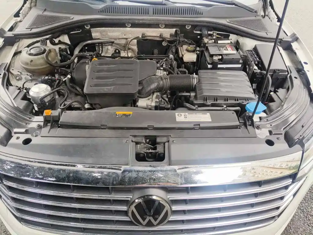 Фото 3 - Volkswagen Lavida