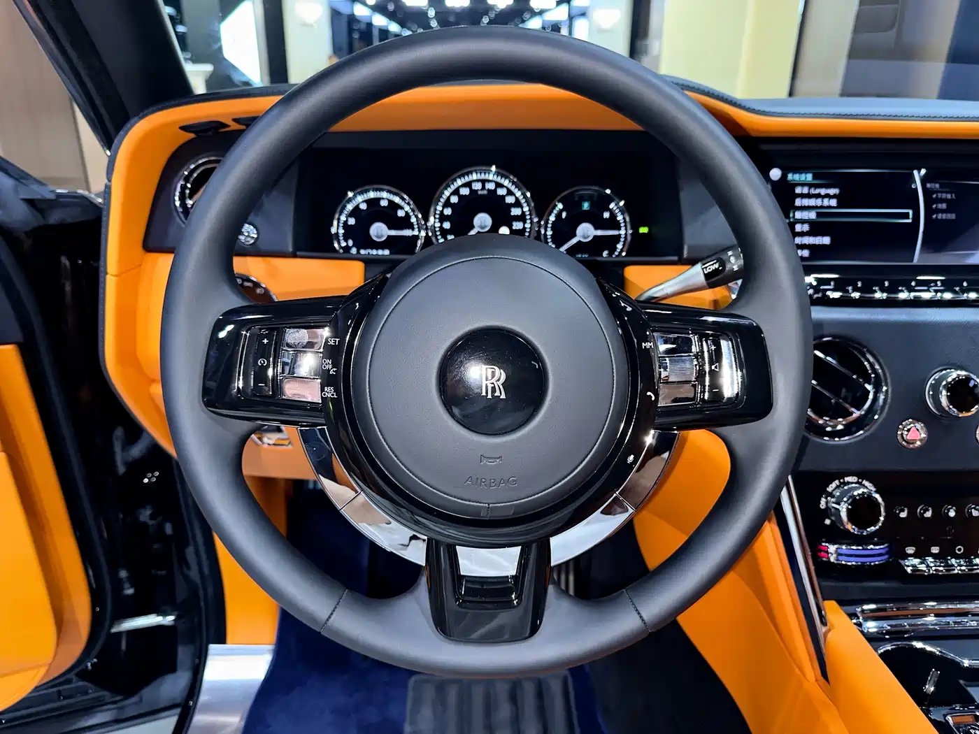 ROLLS-ROYCE CULLINAN