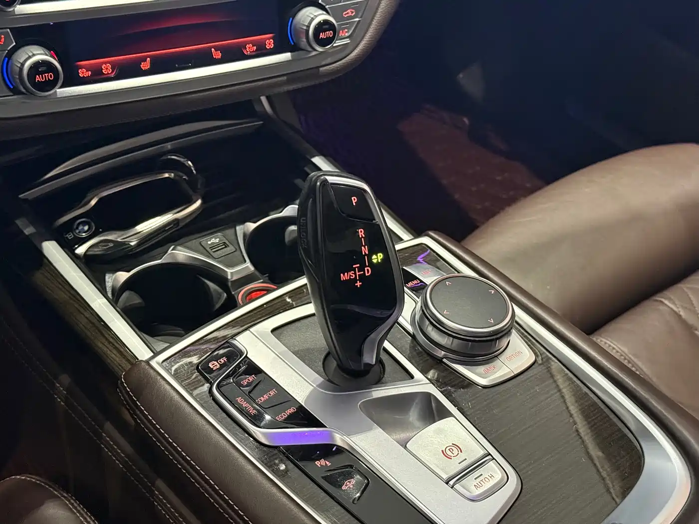 BMW 7 Series 2019 730Li Luxury Package фото 14