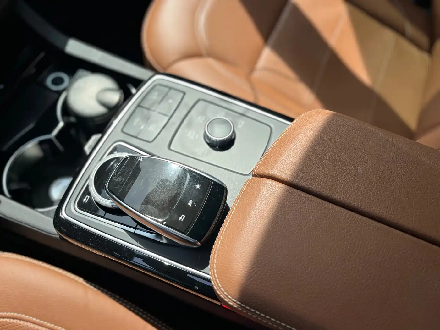 Mercedes-Benz GLS 2018 Facelift GLS 400 4MATIC Luxury фото 12