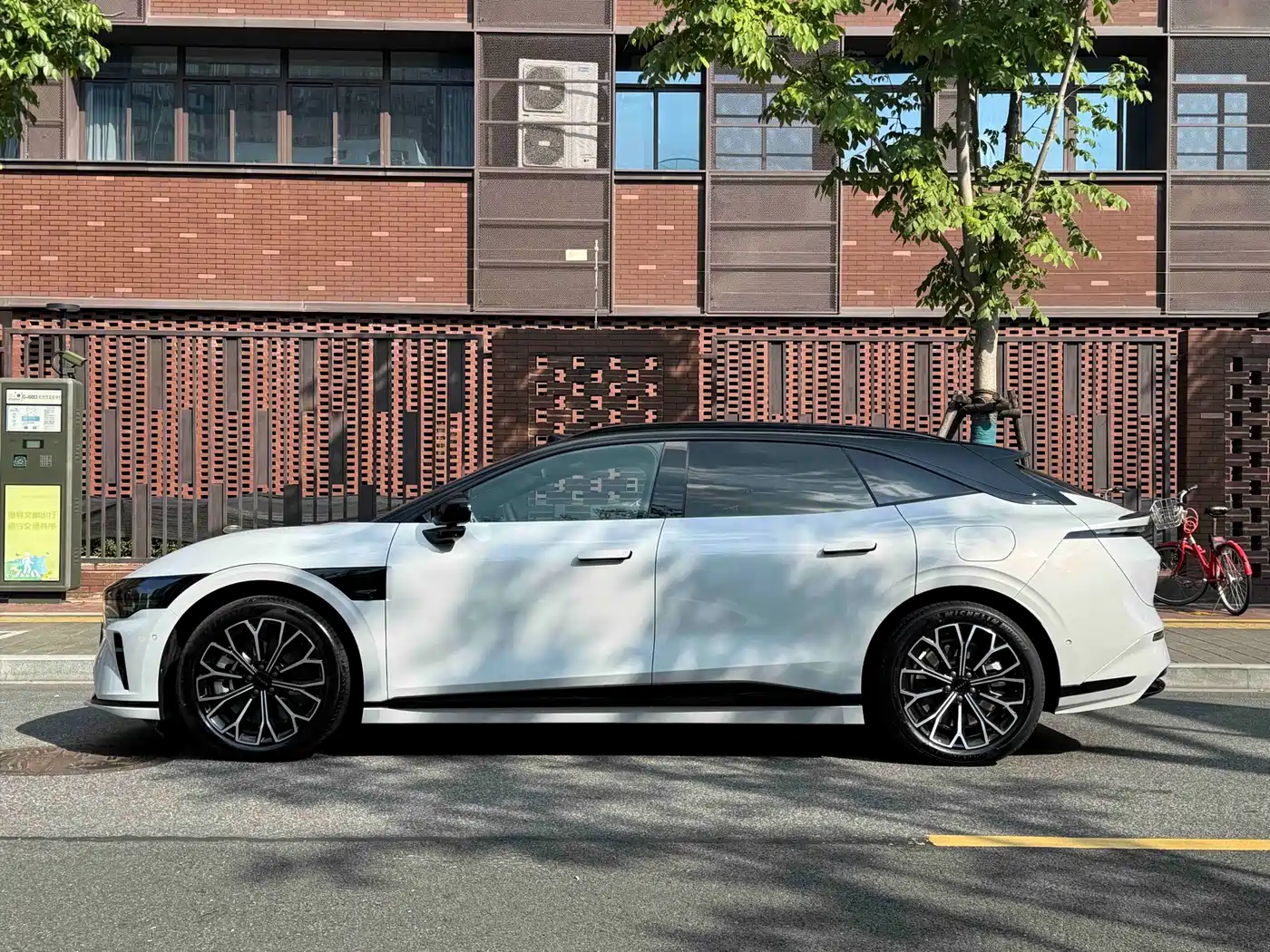 ZEEKR 007GT 2025 2025 AWD Smart Drive 75kWh