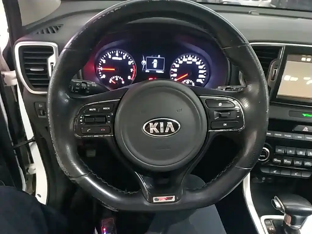 Kia KX5 2016 Model 1.6T Automatic 2WD DLX фото 11