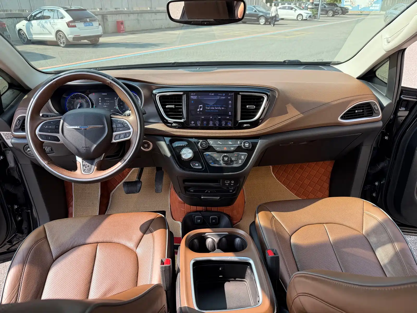 Фото 6 - Chrysler Pacifica