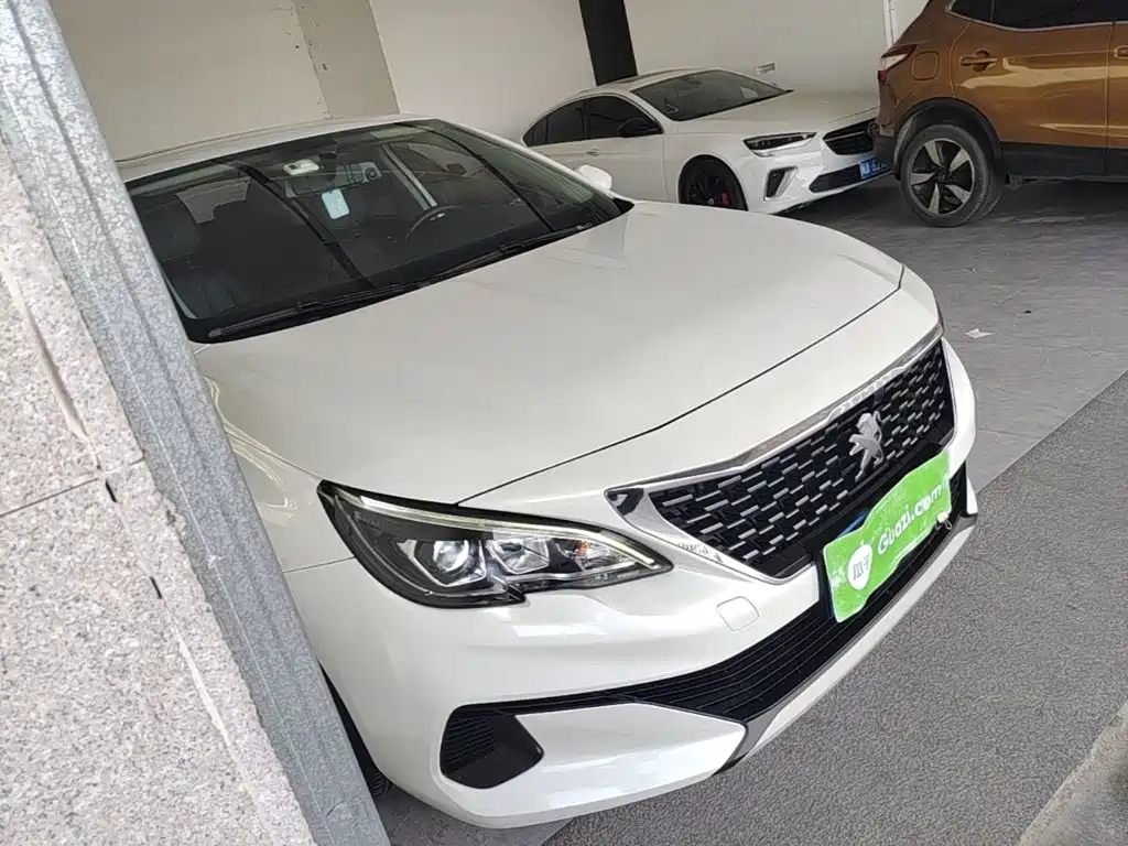 Peugeot 408 2020 2019 360THP Auto Luxury Edition China VI
