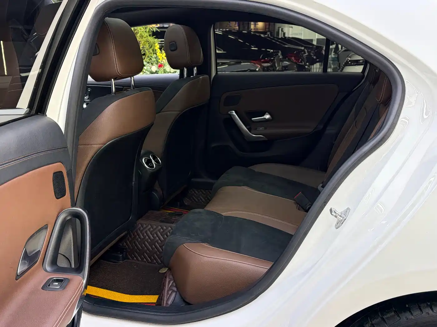 Mercedes-Benz A-Class 2019 A 200 L Sport Sedan фото 11