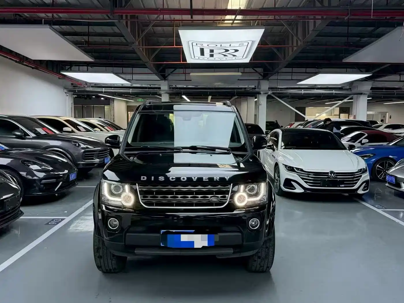 Land Rover Discovery 2015 3.0 SC V6 SE фото 3