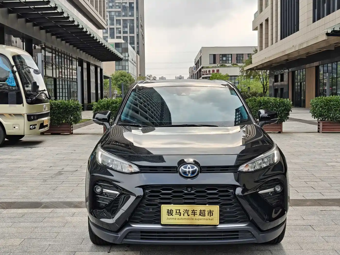 Toyota Wildlander 2022 Hybrid 2.5L E-CVT FWD Luxury Edition