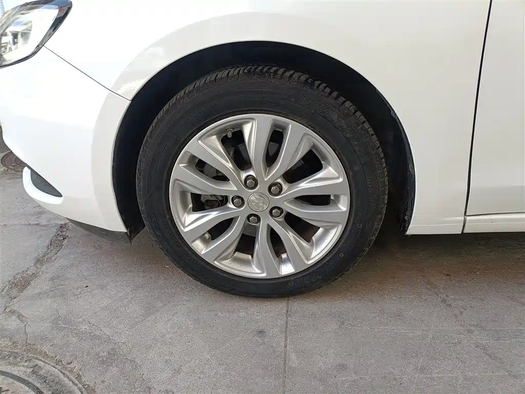 Buick Excelle 2021 Facelift Exemplar 1.5L Auto Progressive фото 23