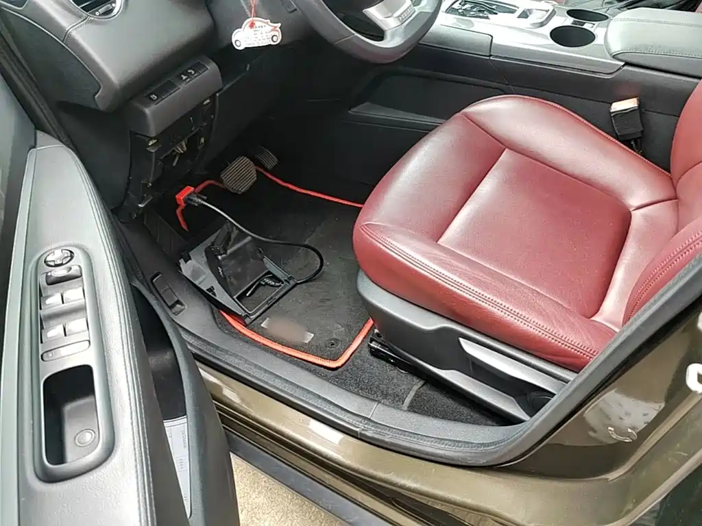 Peugeot 3008 2017 2016 2.0L Automatic Classic Edition