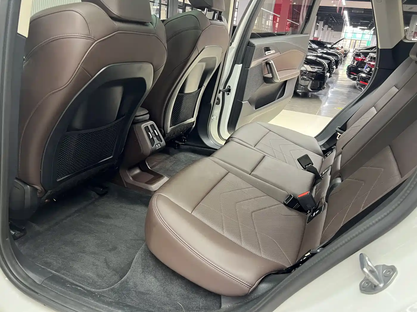 BMW iX1 2023 eDrive25L M Sport Package фото 17