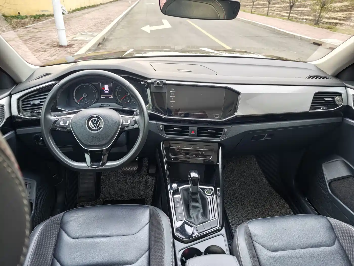 Volkswagen Tayron 2022 280TSI 2WD Luxury Smart Connect Edition фото 14