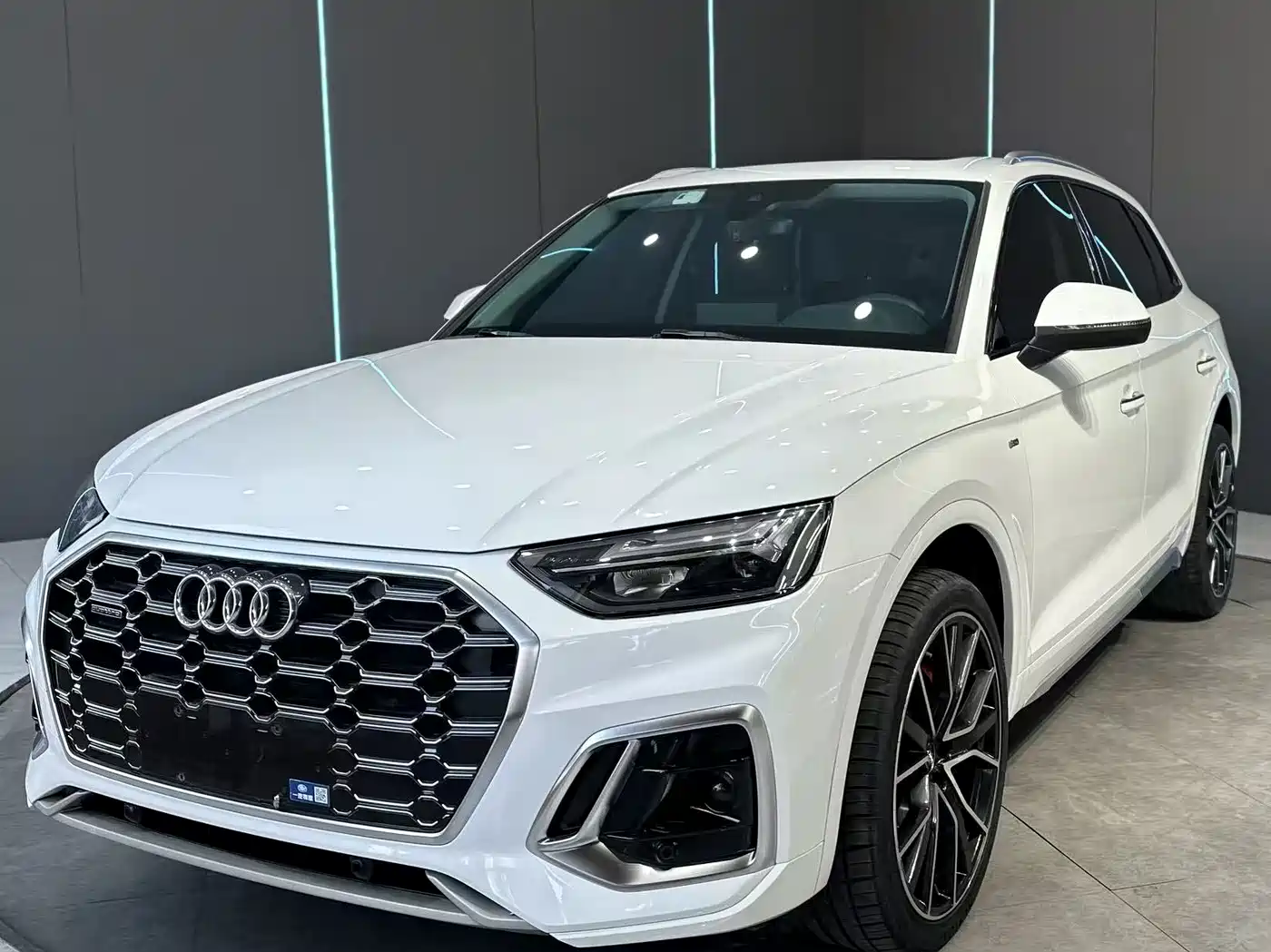 Audi Q5L 2021 40 TFSI Fashion Dynamic