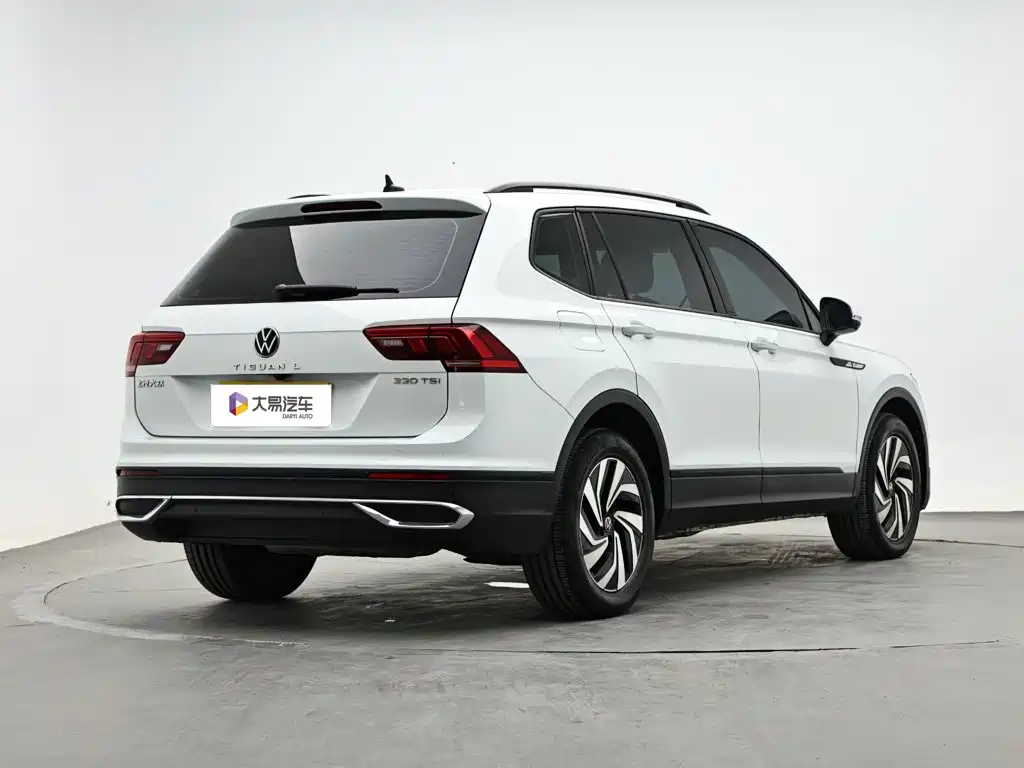 صورة 3 - Volkswagen Tiguan L