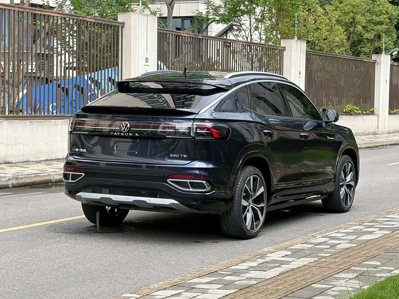 Volkswagen Tayron X 2023 330TSI 2WD Flagship Smart Edition фото 8