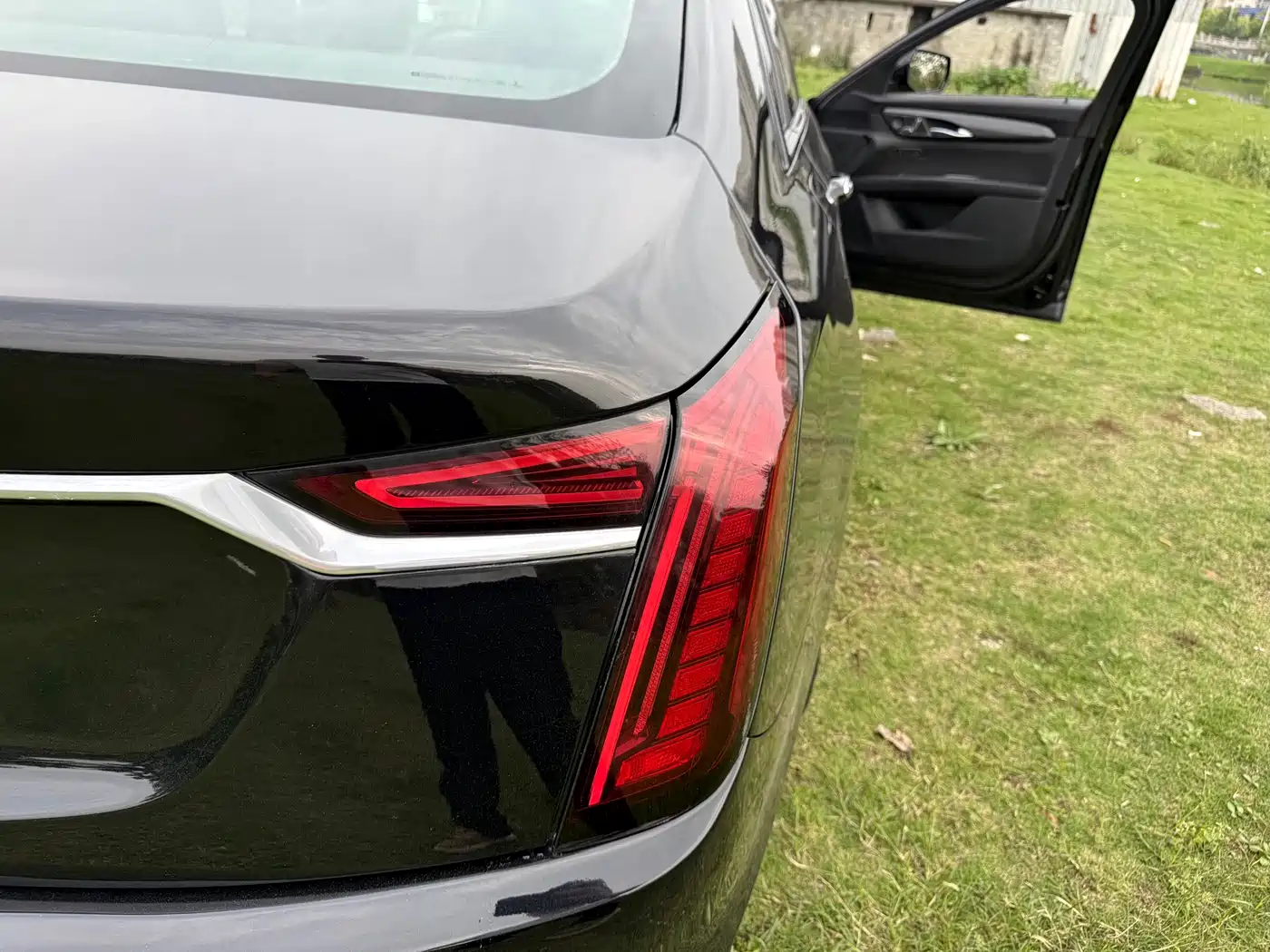 Cadillac CT6 2019 28T Leading Sport Model фото 16