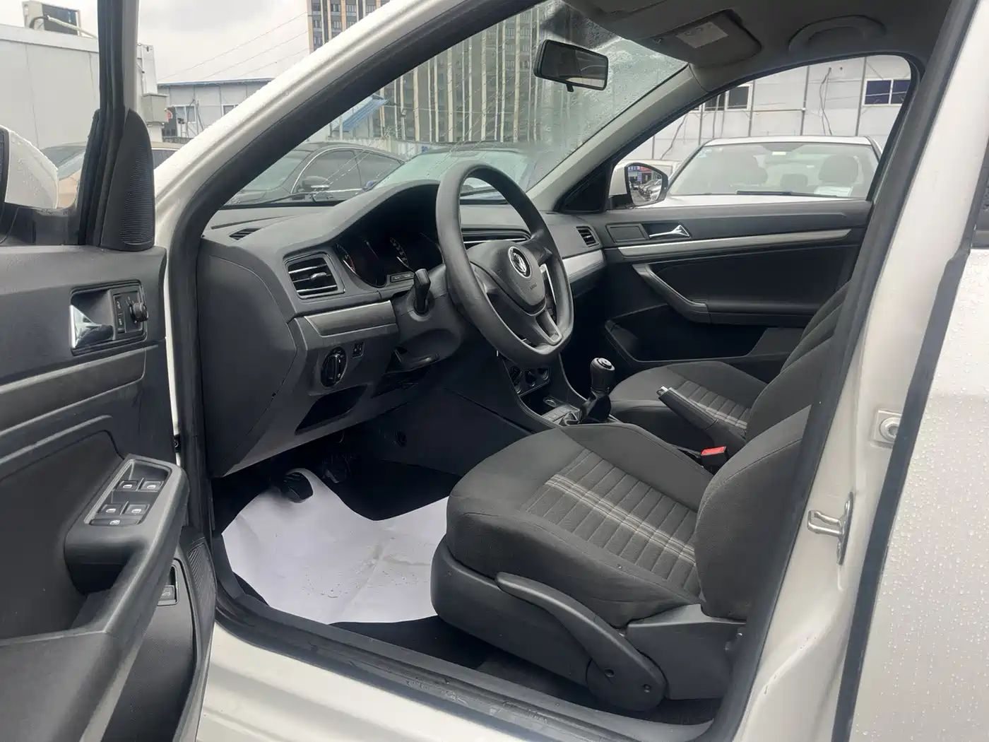 Volkswagen Lavida 2021 1.5L Manual Trend Edition фото 8
