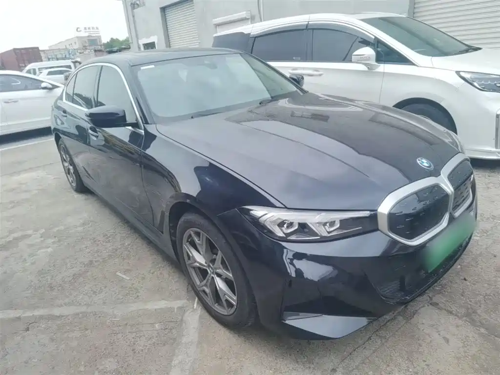 BMW i3 2024 eDrive 35 L фото 4