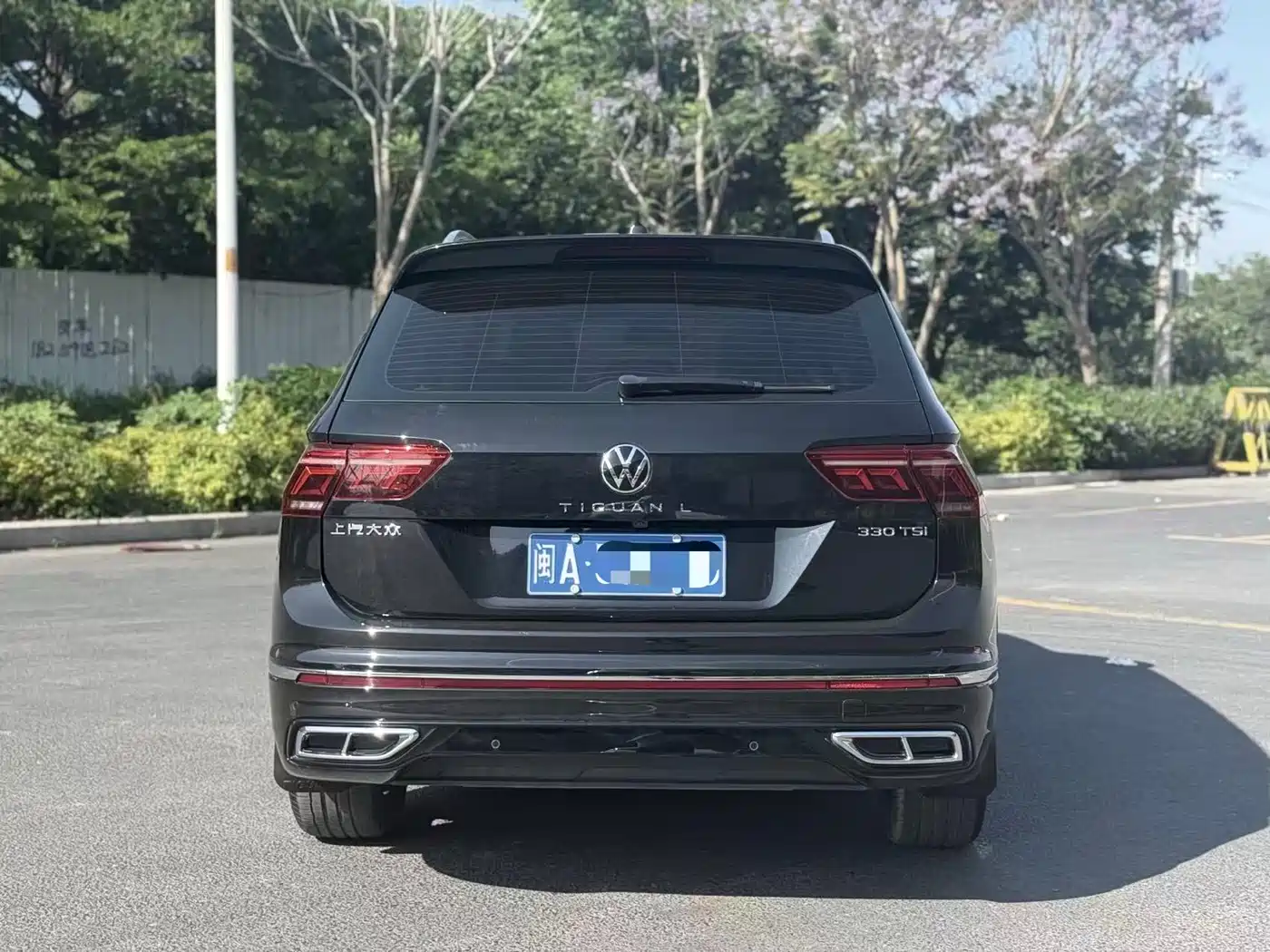 Volkswagen Tiguan L 2023 330TSI Auto 2WD R-Line Premium Edition фото 3