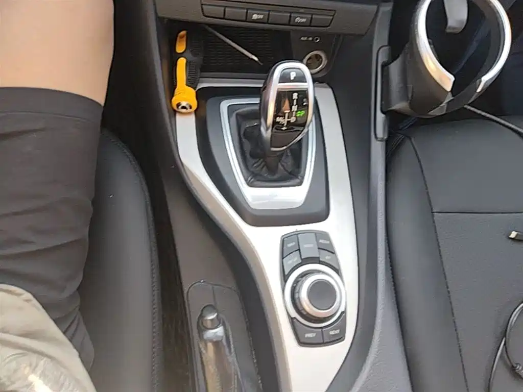 BMW X1 2014 sDrive18i Fashion Edition фото 14