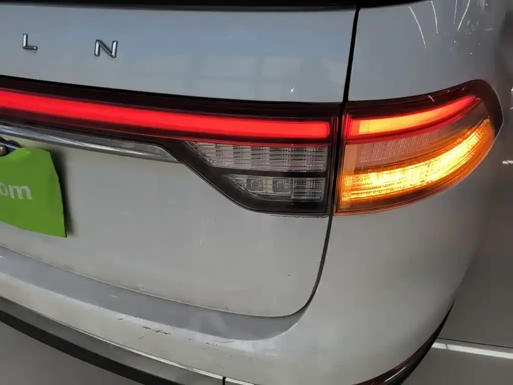 Lincoln Aviator (Import) 2020 2020 3.0T V6 AWD Premium Edition