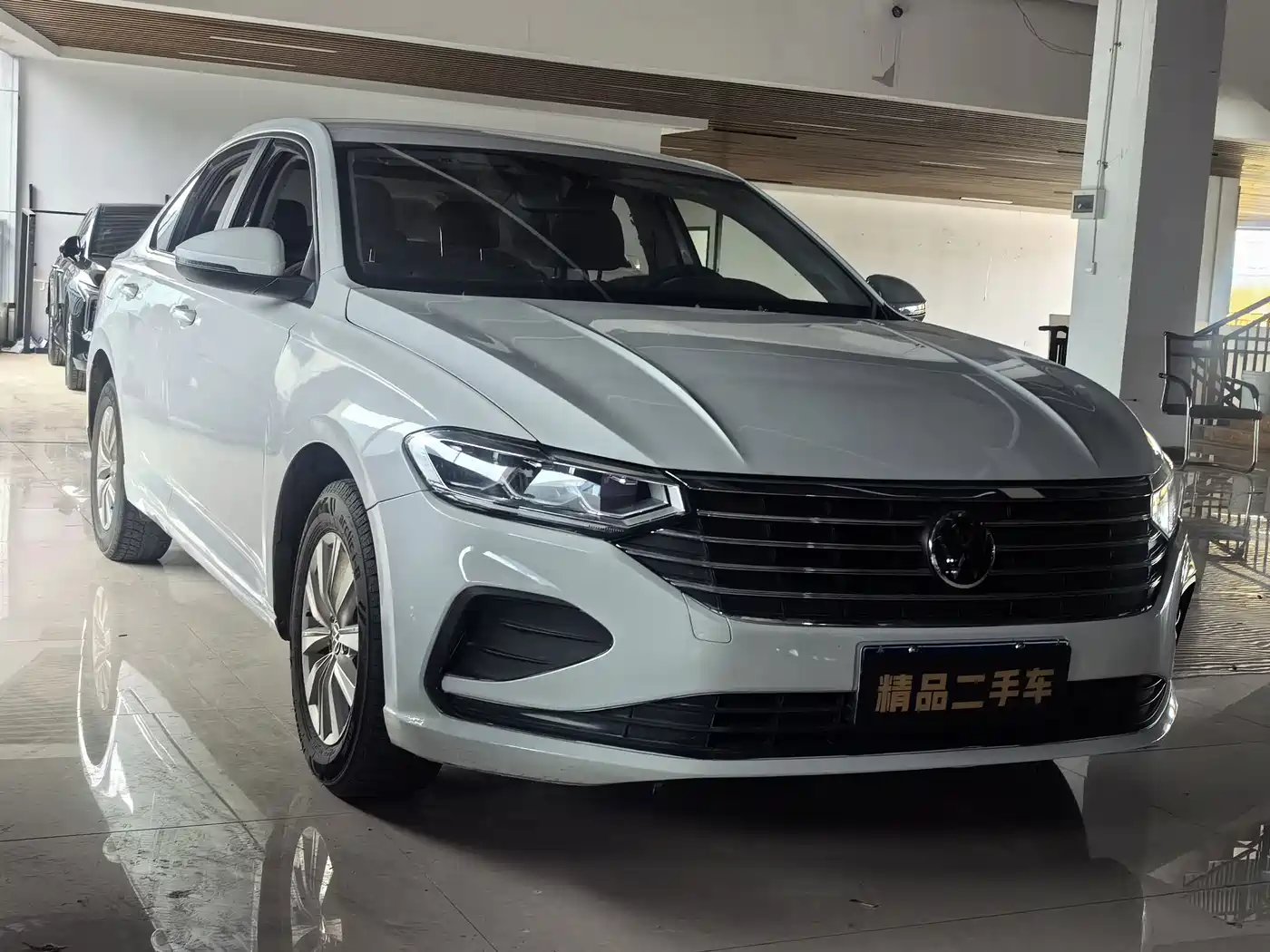 Volkswagen Lavida 2023 Facelift 1.5L Auto Comfort Edition фото 2