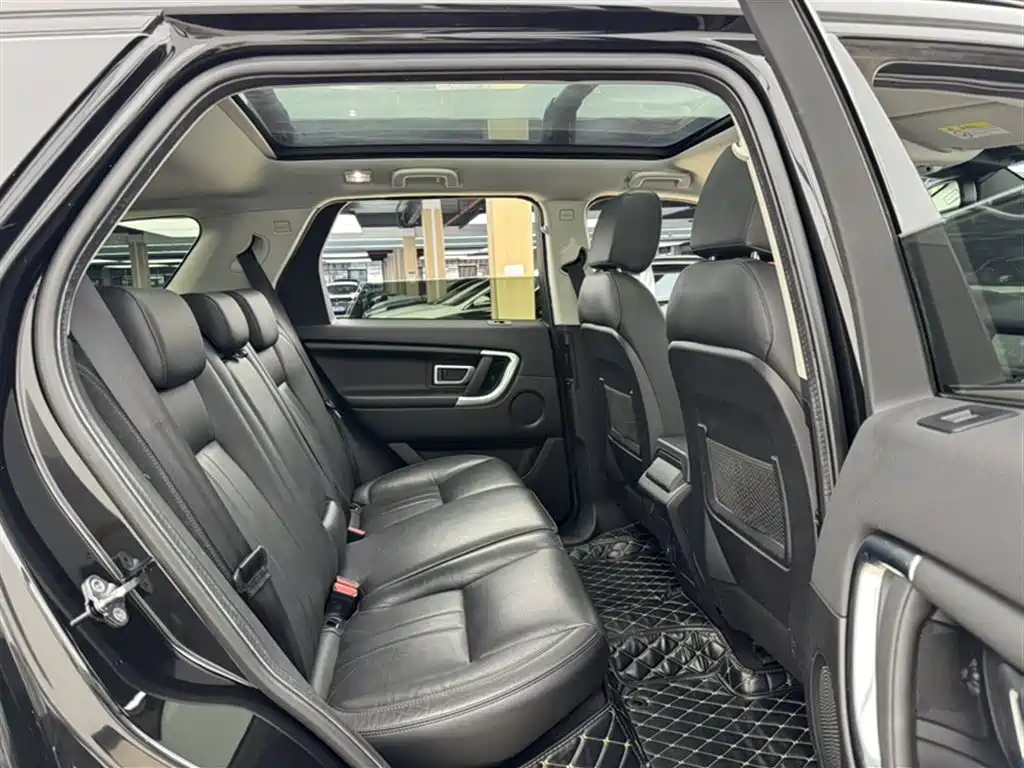 Land Rover Discovery Sport 2019 240PS SE Edition China VI фото 4
