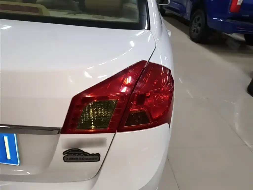 Buick Excelle 2013 1.5L Automatic Exclusive фото 8