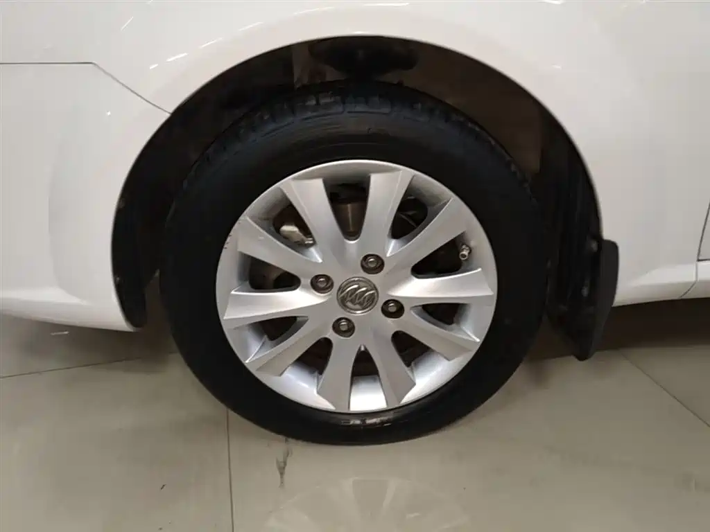 Buick Excelle 2013 1.5L Automatic Exclusive фото 23