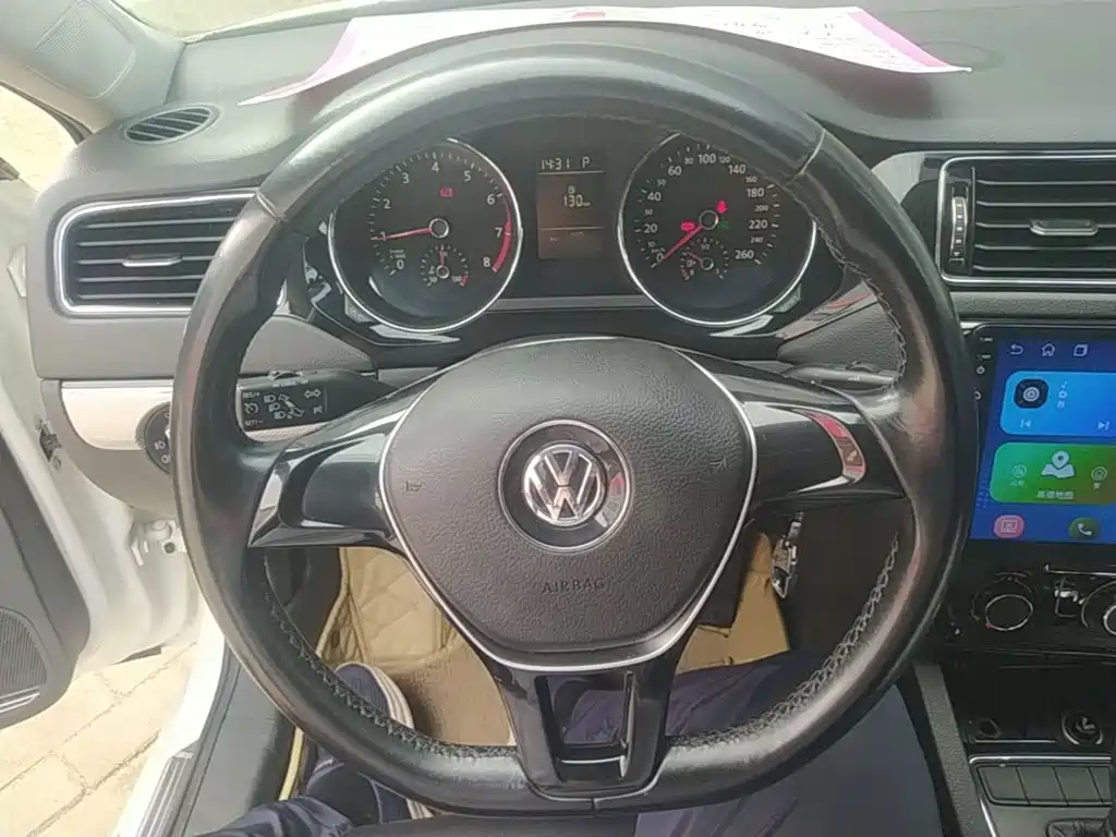 Фото 11 - Volkswagen Sagitar