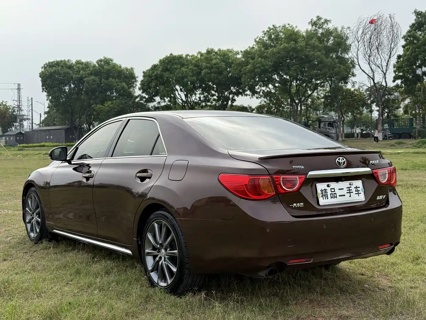 Toyota Reiz 2012 2.5V Grace Elite Styling Edition фото 6