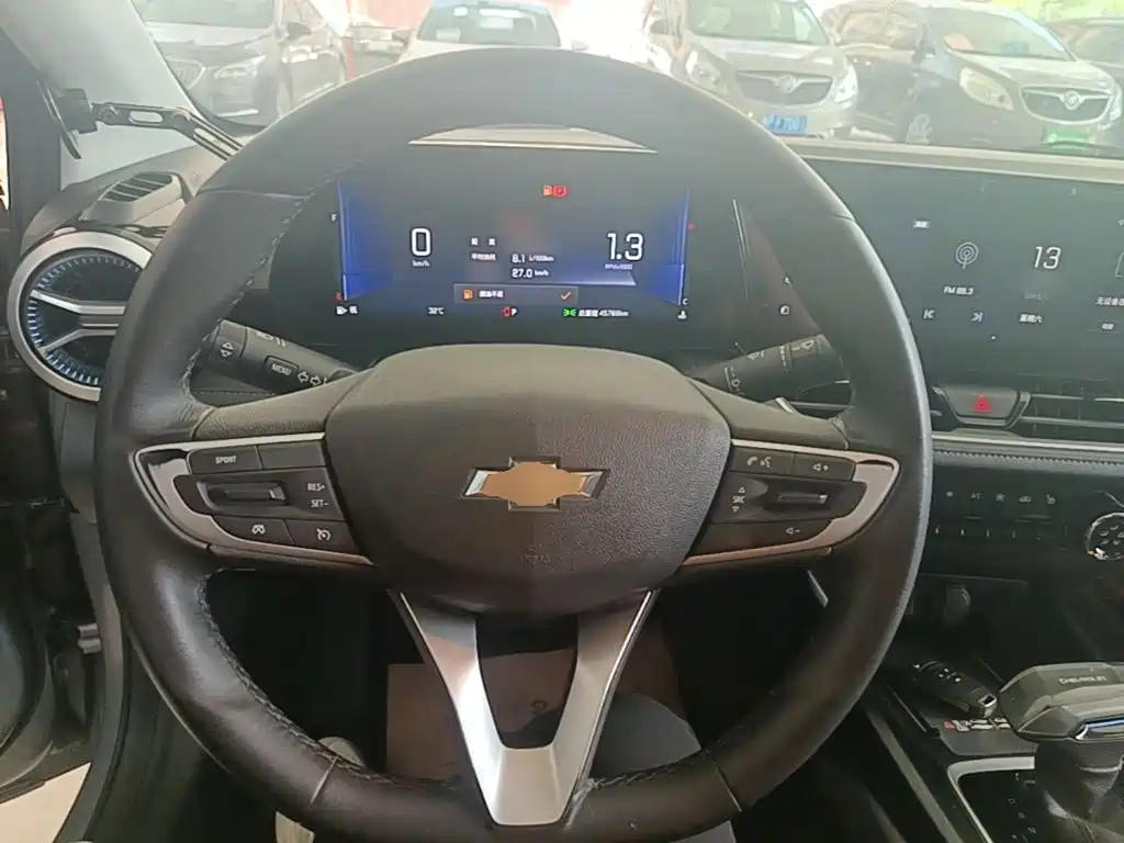 CHEVROLET CRUZE