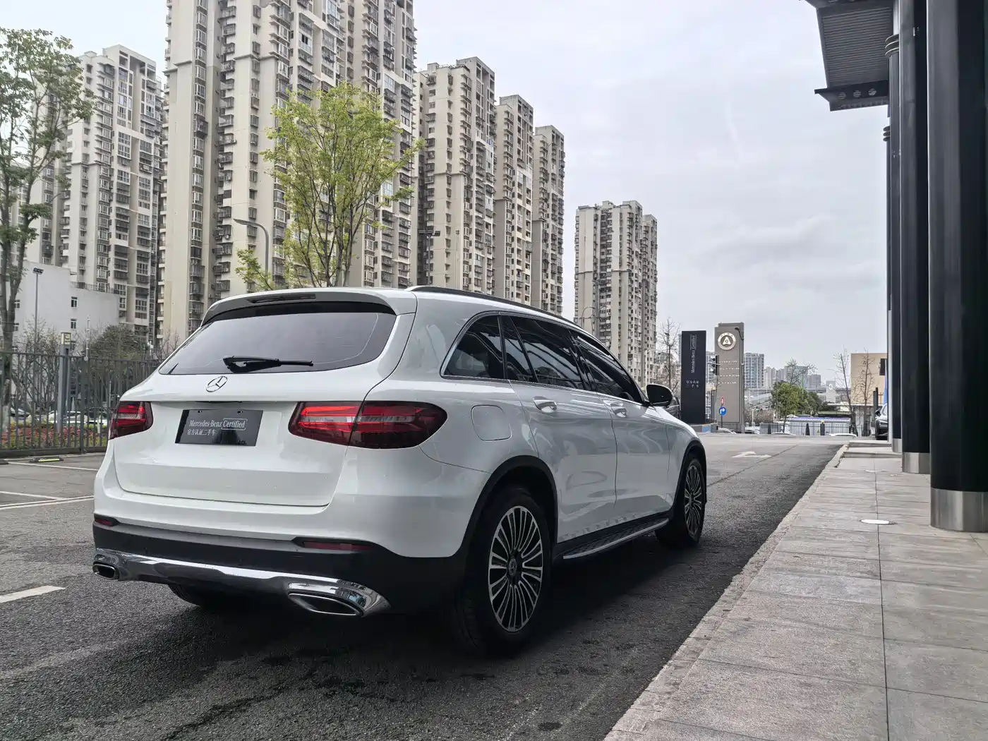 Mercedes-Benz GLC 2019 Model GLC 200 L 4MATIC фото 9