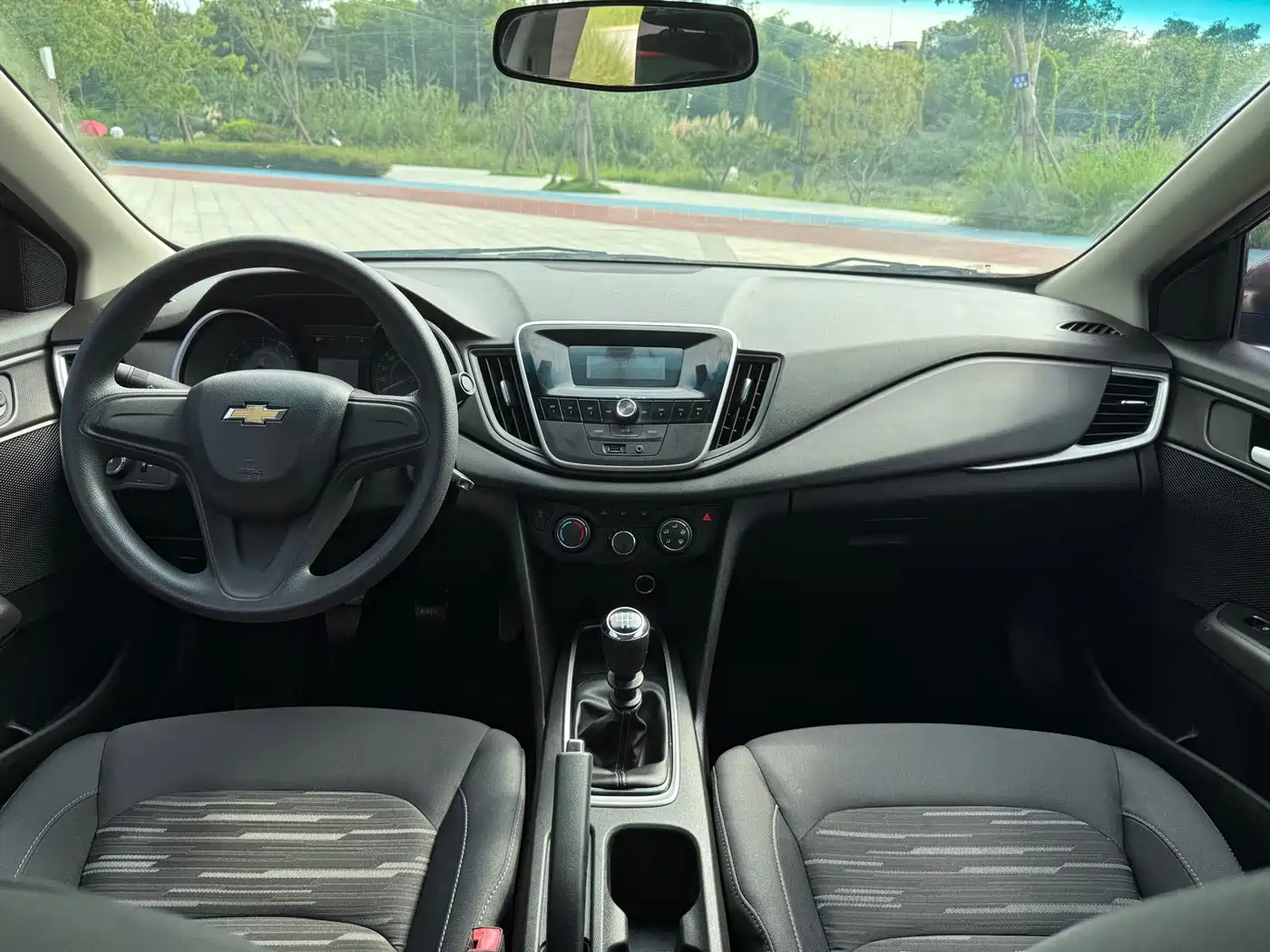 Chevrolet Cavalier 2016 1.5L Manual Enjoyment Edition фото 20