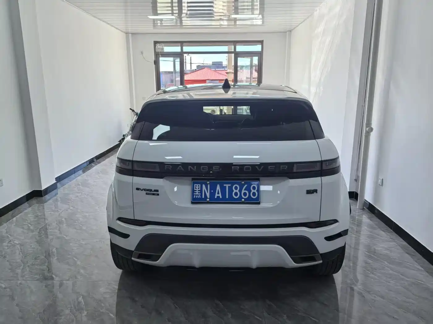 Land Rover Range Rover Evoque 2020 249PS R-DYNAMIC SE Sport Tech Edition фото 5