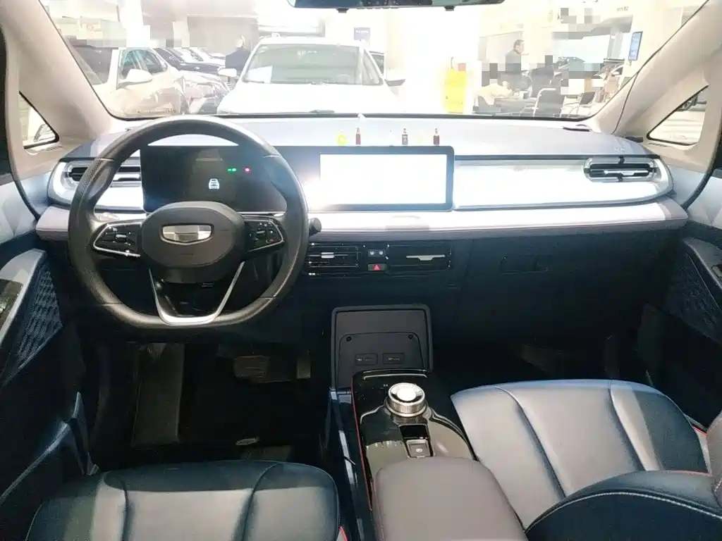 Фото 6 - Geely Geometry E Firefly