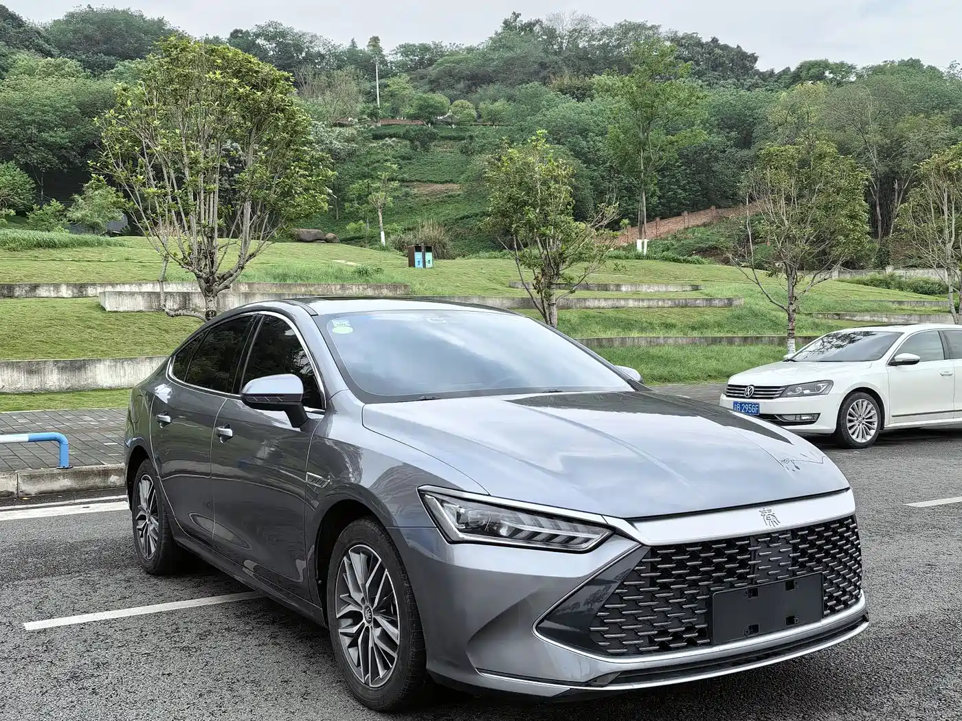 BYD Qin PLUS 2021 DM-i 55KM Flagship фото 3