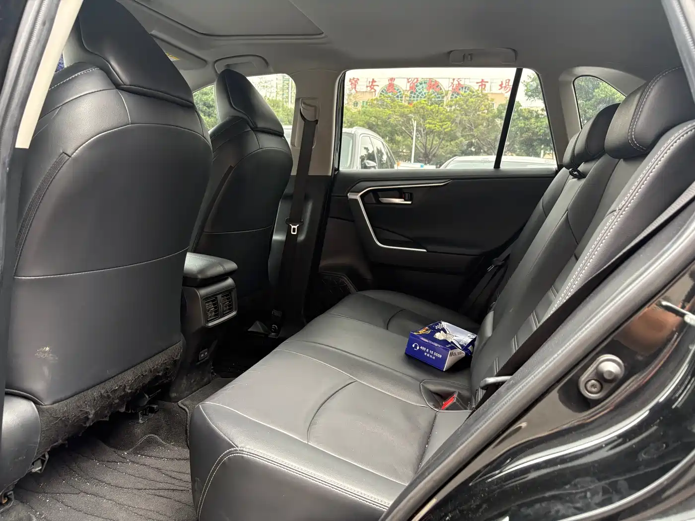 Toyota Wildlander 2022 2.0L CVT FWD Luxury PLUS Edition фото 8