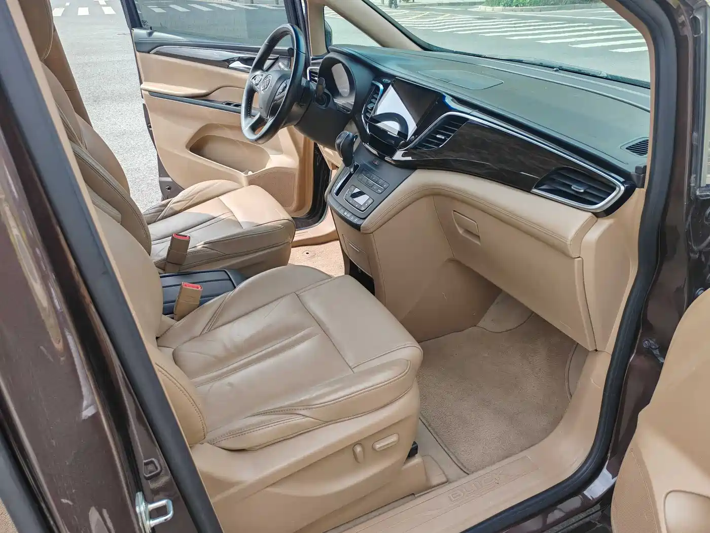 Buick GL8 2017 ES 28T Premium China V фото 4