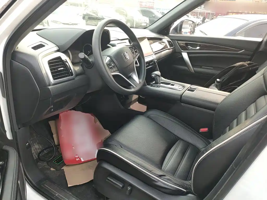 Honda UR-V 2018 2017 240TURBO 2WD Classic Edition China V