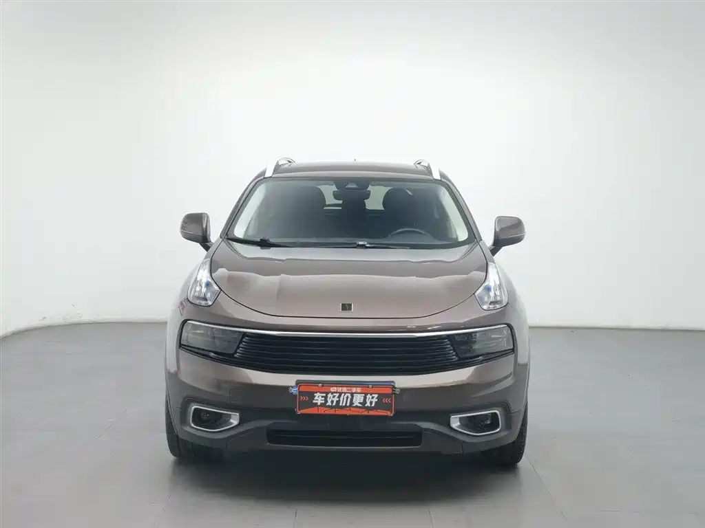 Lynk & Co 01 2017 2.0T 2WD Pro Version фото 3