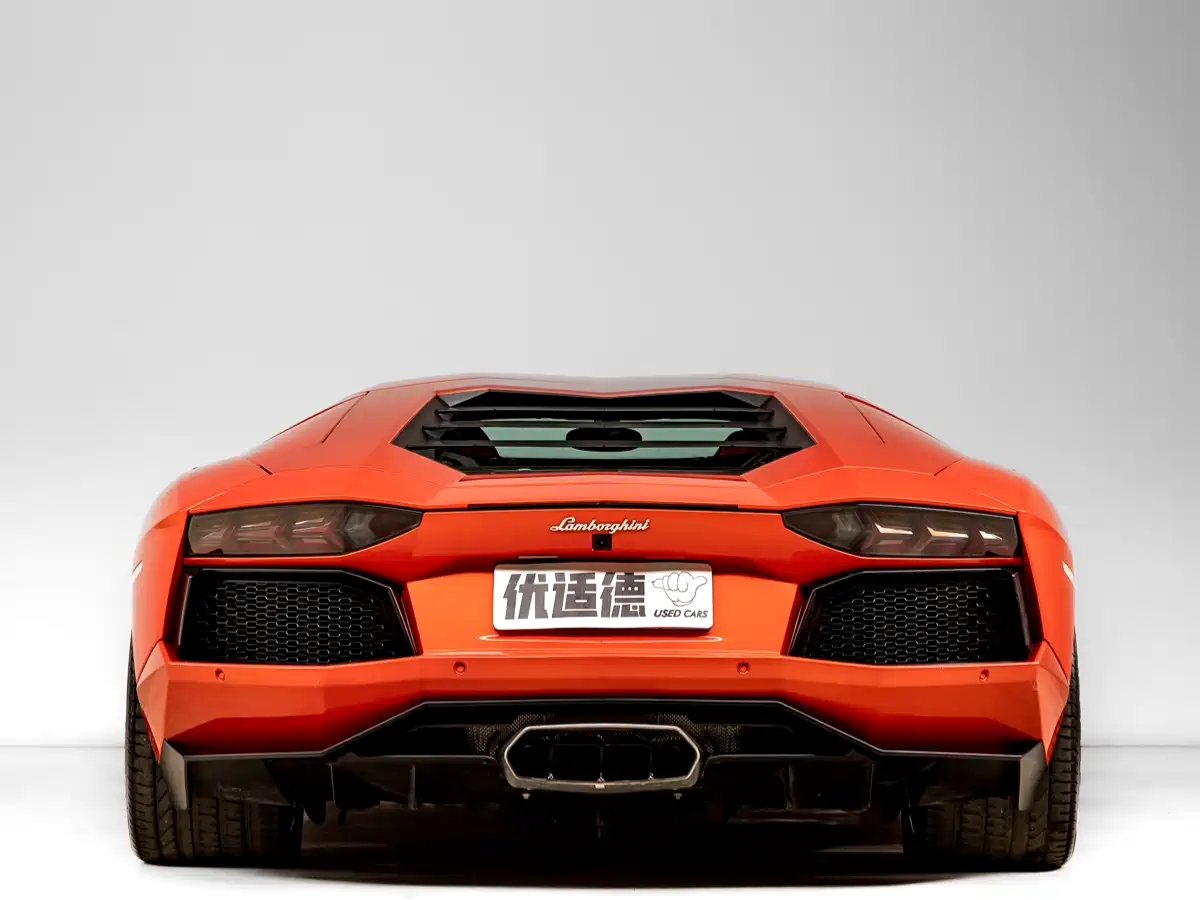 Lamborghini Aventador 2011 LP 700-4 фото 10