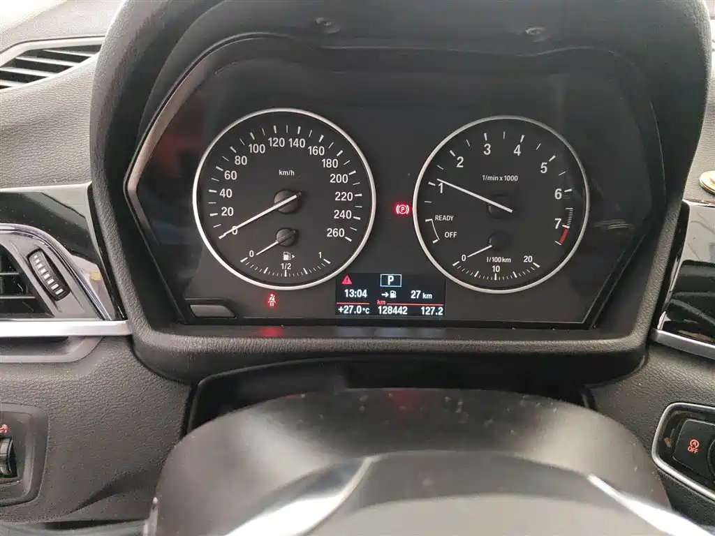BMW X1 2016 sDrive20Li Luxury Model фото 12
