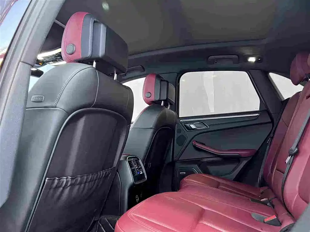 Porsche Macan 2023 Macan 2.0T фото 8
